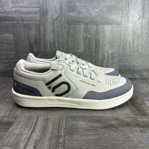 Adidas FreeRider Pro Men's size 11.5 Cycling Ivory Grey Shoes ID2450 - Picture 1 of 8